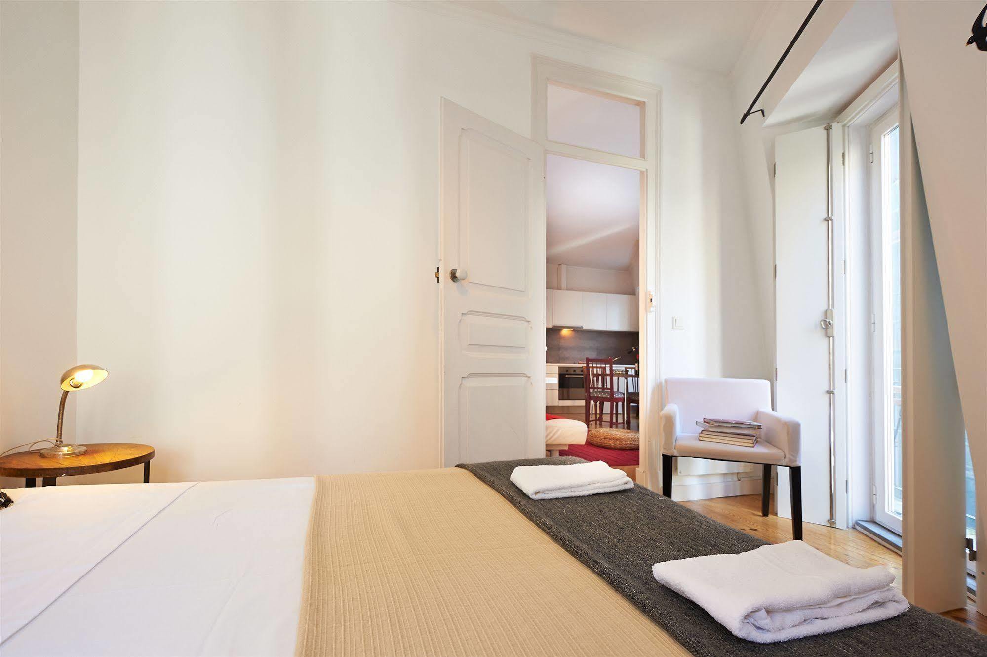 Hello Lisbon Santos Design Apartments Exterior photo