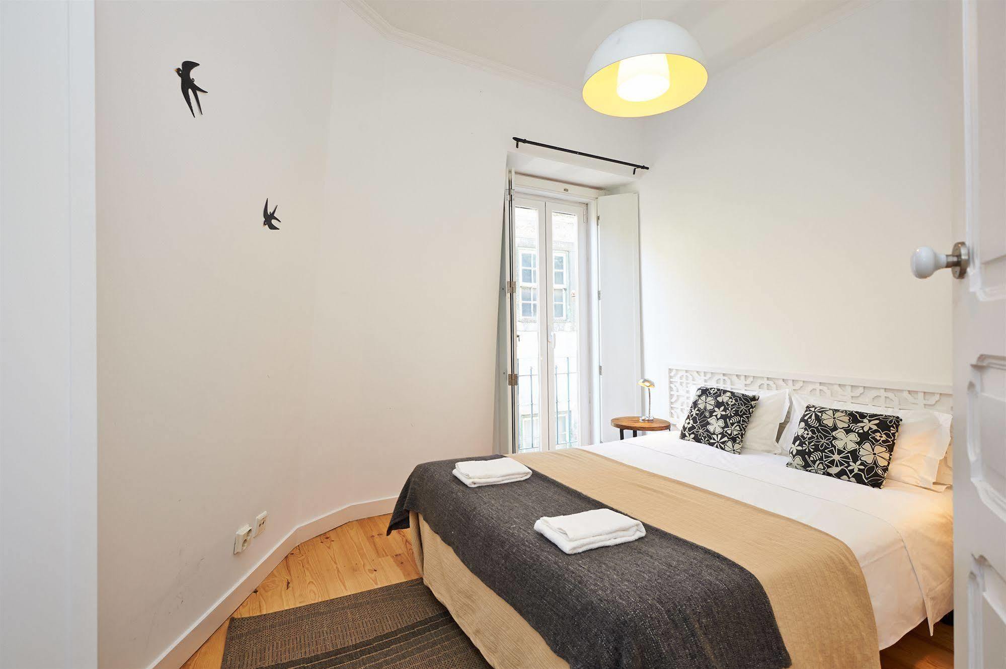 Hello Lisbon Santos Design Apartments Exterior photo