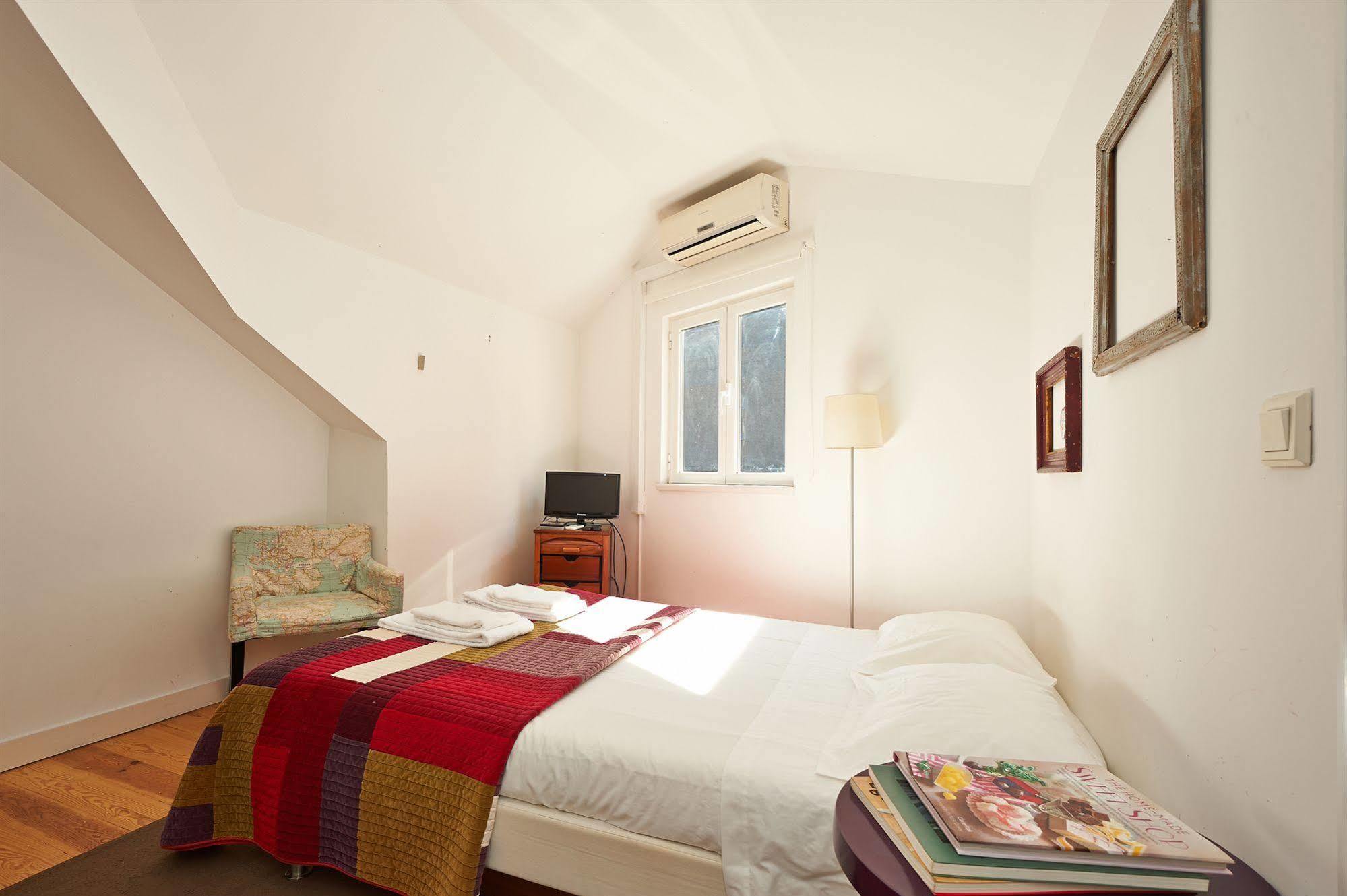 Hello Lisbon Santos Design Apartments Exterior photo